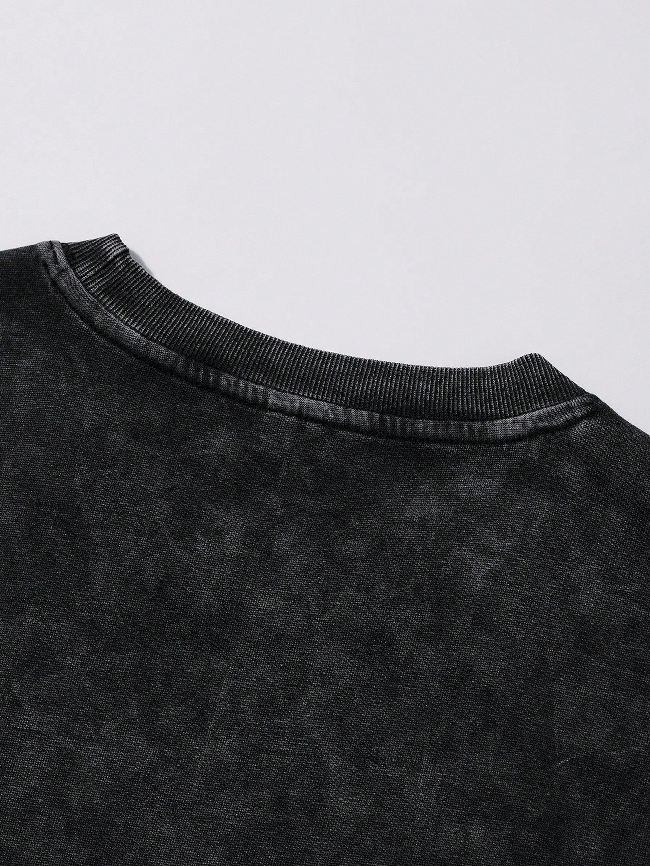 Kafoon -  Unisex´s casual black sleeveless tank top with Brazil lettering pattern and destroyed effect.